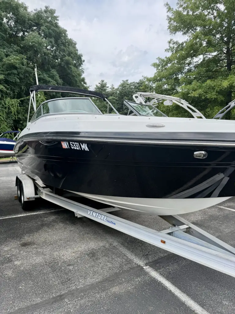 2014 RINKER CAPTIVA 236 - photo 3