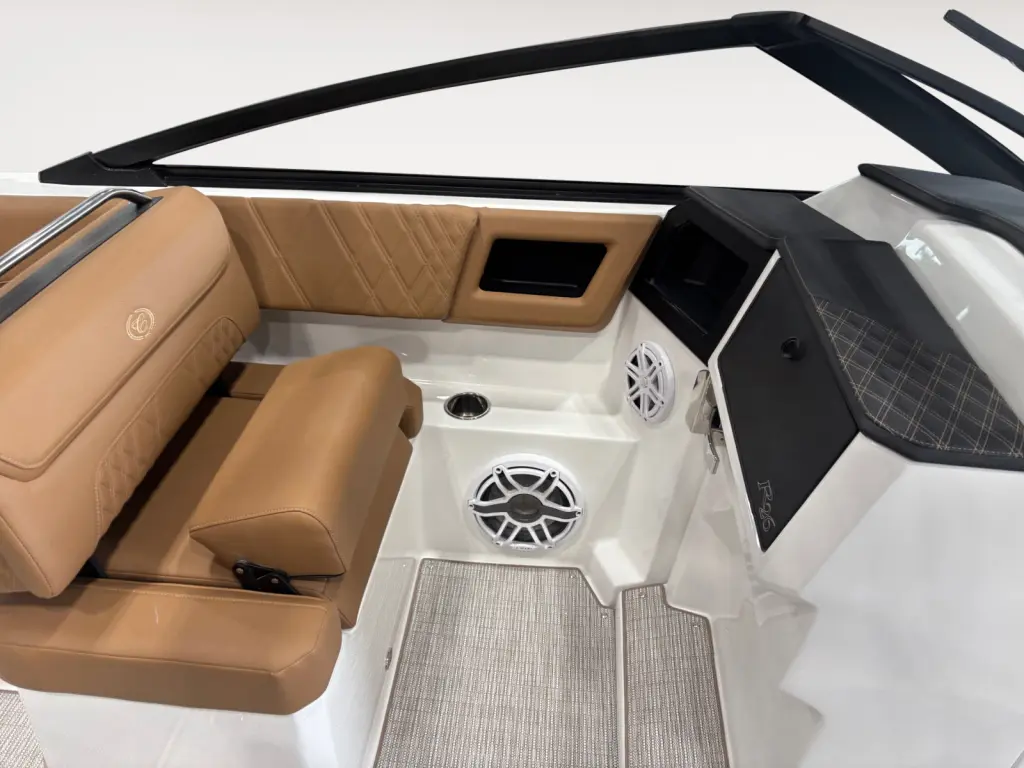 2027 COBALT R26 - photo 10