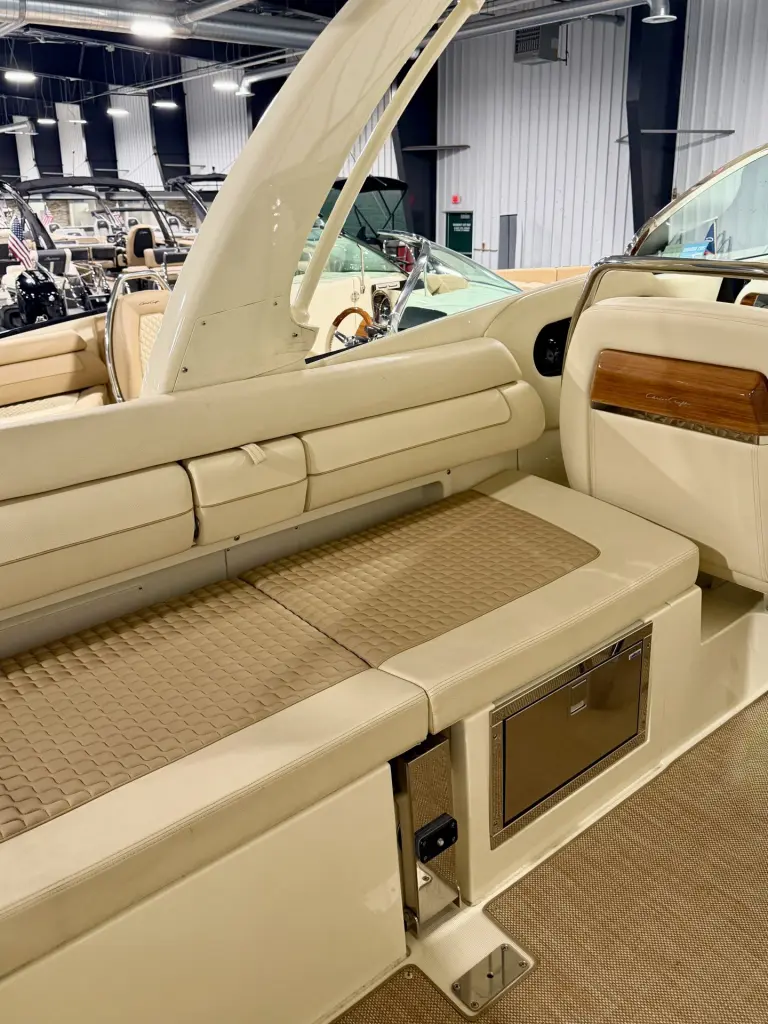 2021 CHRIS-CRAFT LAUNCH GT 31 - photo 17