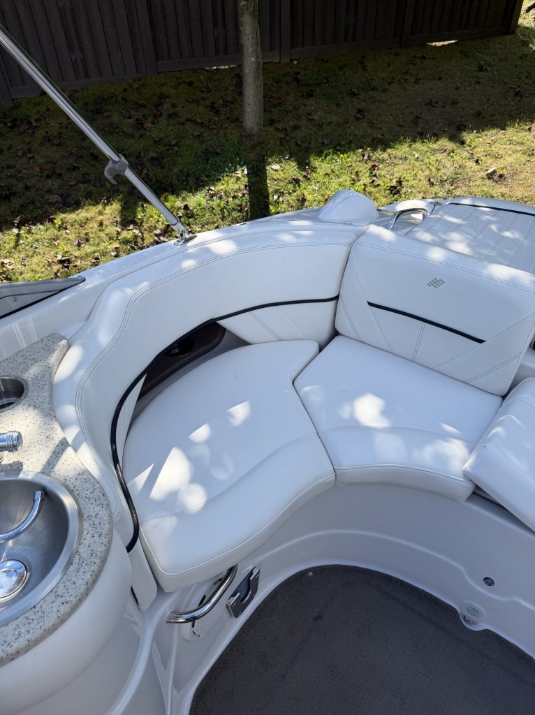 2009 FOUR WINNS FW240H - photo 7