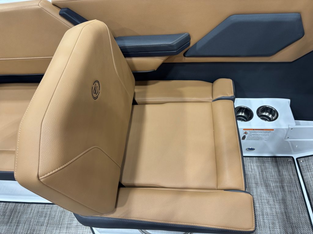 2027 COBALT CS23 - photo 23